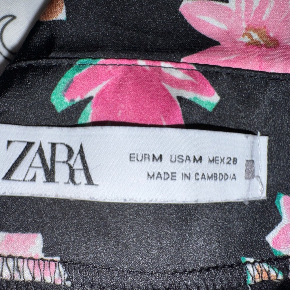 Zara Black A-Line Skirt with Pink Floral Design Size Medium - Picture 4 of 7